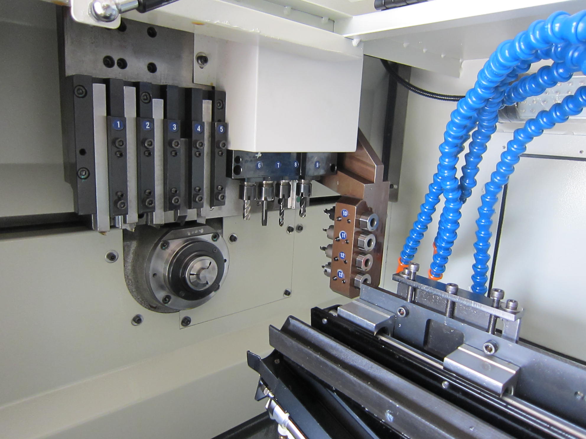 數控機床 (1).jpg